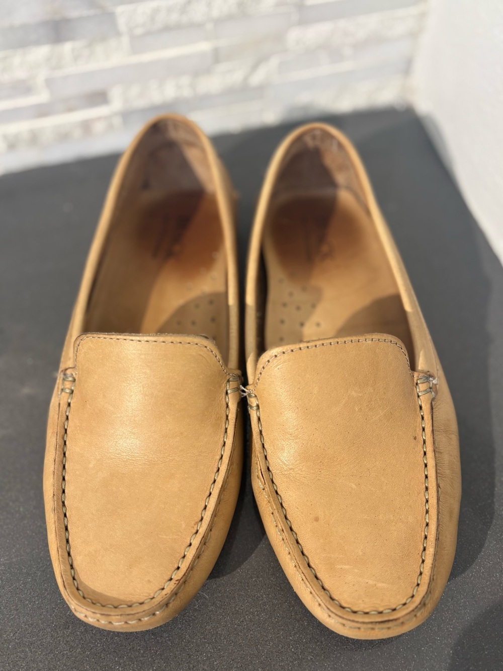 BLACK Saks Fifth Avenue tan leather loafers